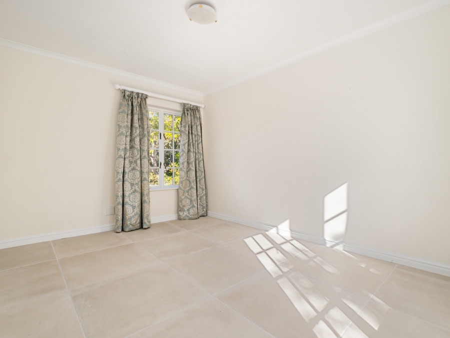 4 Bedroom Property for Sale in Belvidere Estate Western Cape